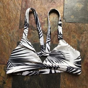 MIKOH BIKINI TOP!!✨ Honolulu palm leaf
